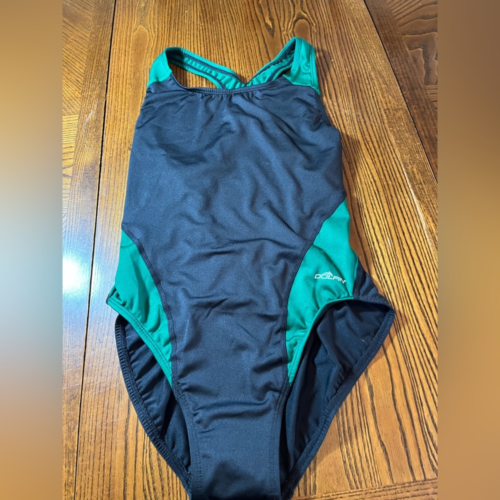 WOMENS DOLFIN RACERBACK ONE PIECE SWIM SUIT. NWT. SIZE 38/M